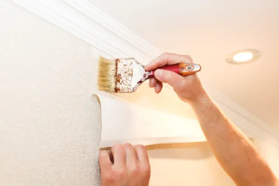 Pose de papier peint à Sains-en-Amiénois — revêtements muraux et toiles de verre